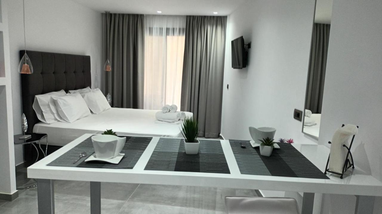 Km Luxury Apart Downtown Iráclio Exterior foto